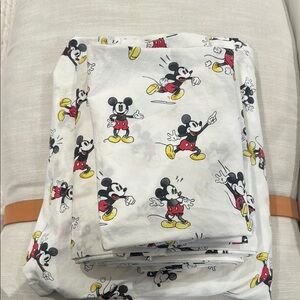 Potter Barn Kids Disney Mickey Mouse Print Bedding Set